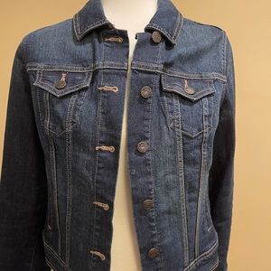 , without any defect in good condition.